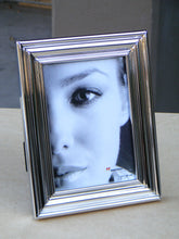 Lara2 ridged metal photo frame 13x18cm / 7x5"
